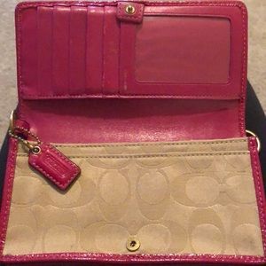 Coach wallet